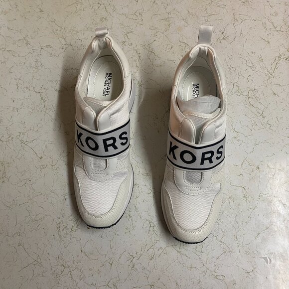 MICHAEL KORS OPTIC WHITE 7.5" MAVEN SLIP ON TRAINER WITH BOX - Picture 2 of 5